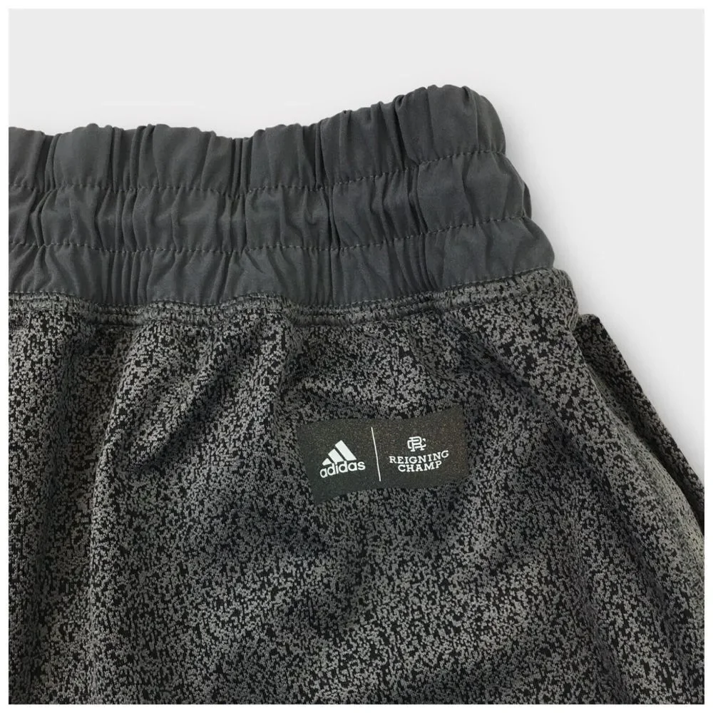 Adidas Reigning Champ Mens‎ Shorts Size XL Lined Performance Drawstring Gray